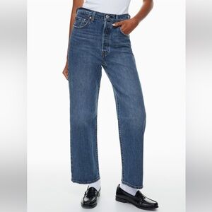 Levi’s Ribcage Straight Ankle Jeans